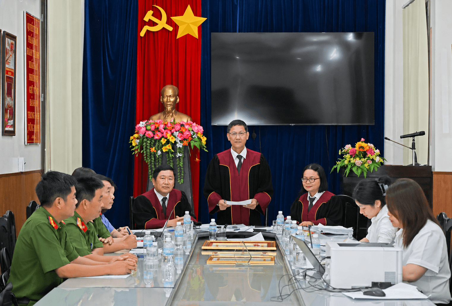 229e5a4d-fa96-42c5-9ede-3f32a5f4843d.png