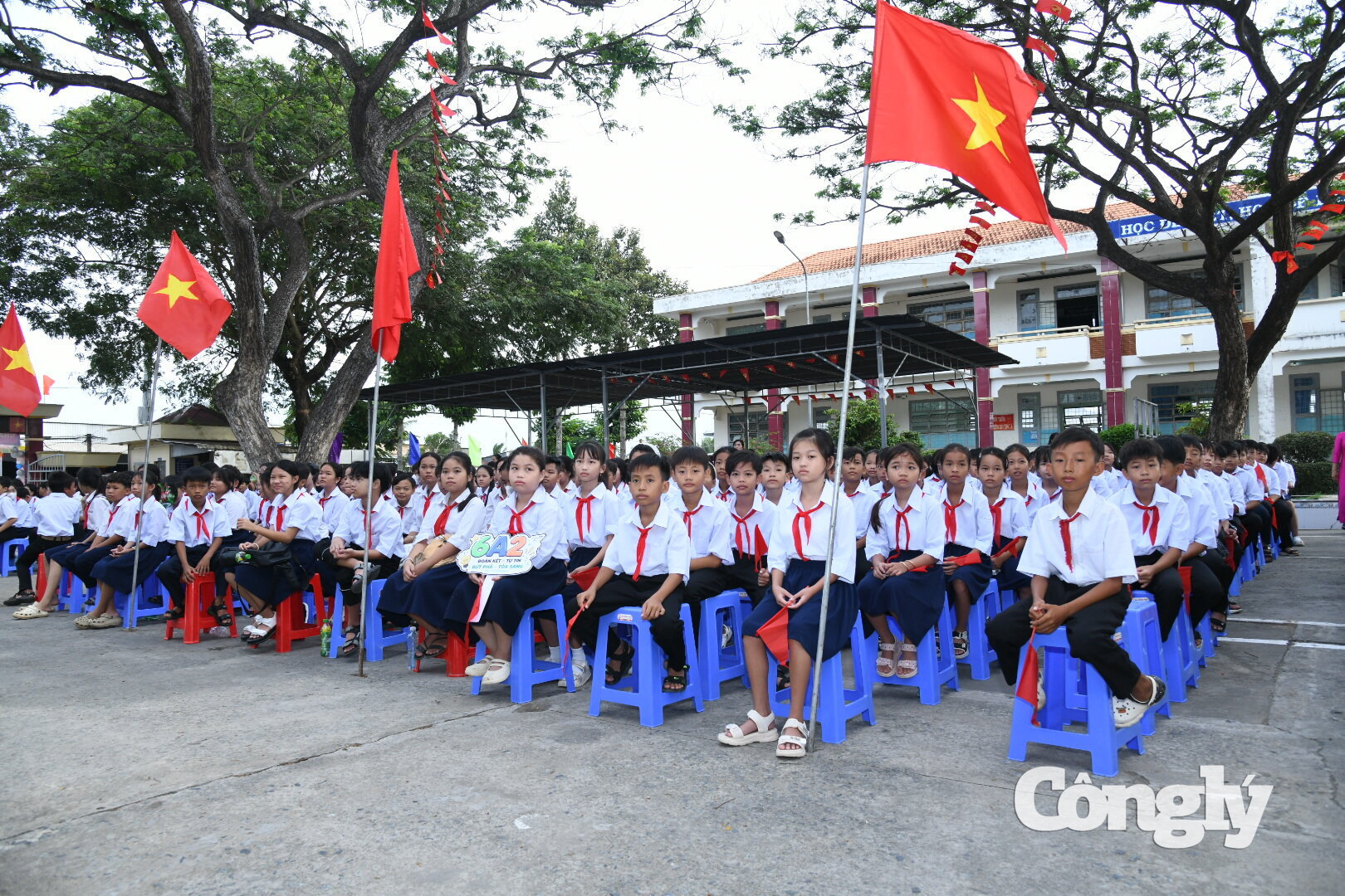 khai giảng