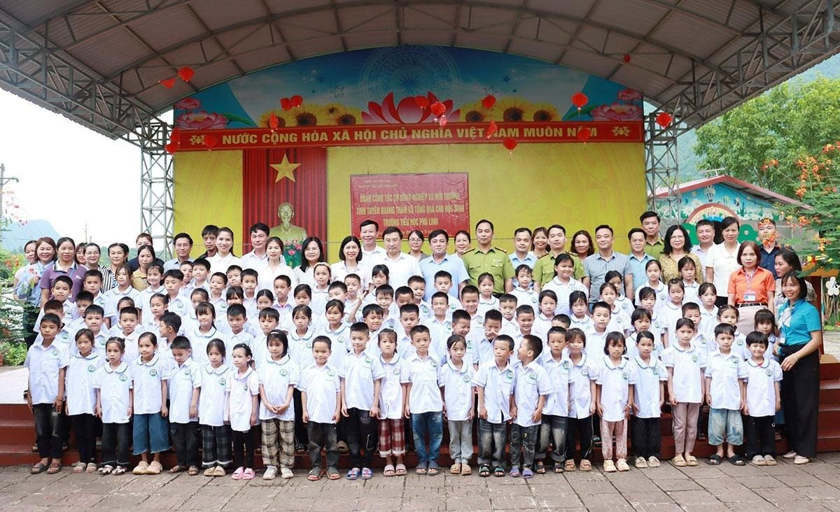 so-nong-nghiep-va-moi-truong-lam-viec-voi-xa-4_20260509165005.jpeg