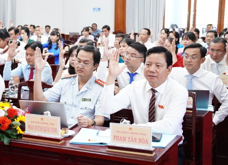 1360397_12.5.2026-_tin_dien_tu-tay_ninh_ky_hop_thu_2_hdnd_tinh_tay_ninh_khoa_xi_thong_qua_30_nghi_quyet00002.jpeg