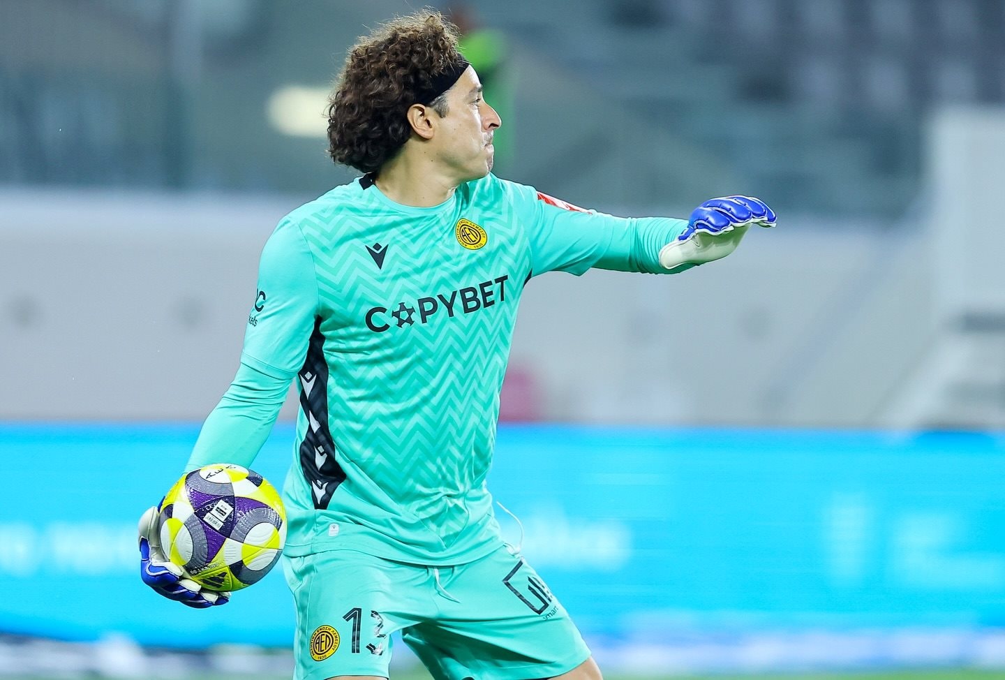 guillermo-ochoa.jpg