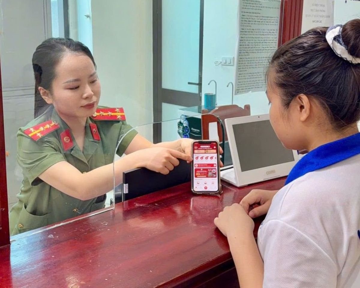 Tiện ích cấp hộ chiếu qua ứng dụng VNeID
