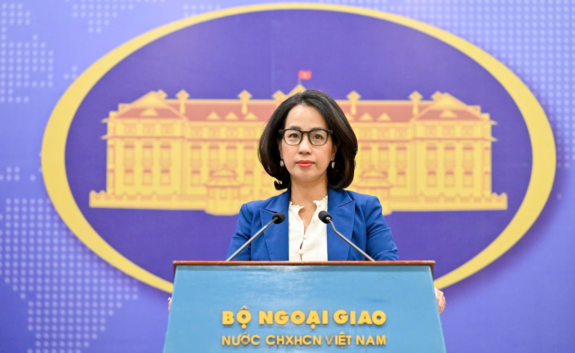 nguoi-phat-ngon-pham-thu-hang-new3.jpg