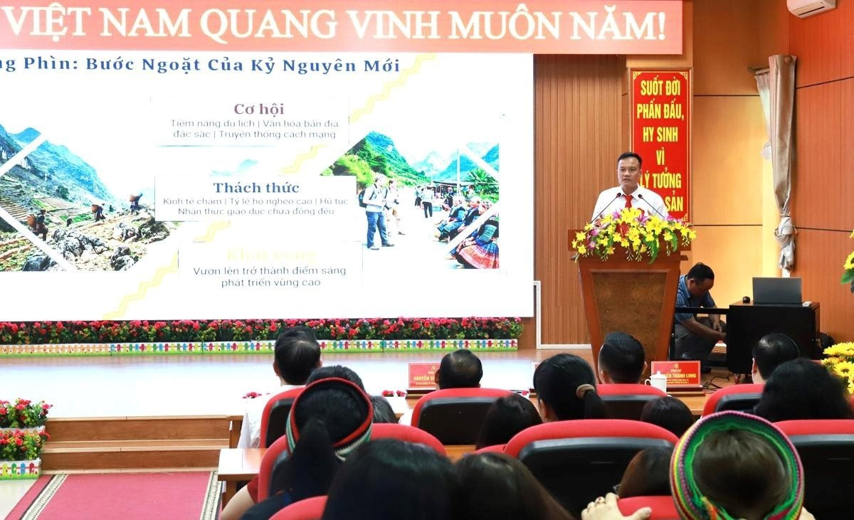 khai-mac-hoi-thi-bao-cao-vien-tuyen-truyen-gioi-2_20260515094307-1-.jpeg
