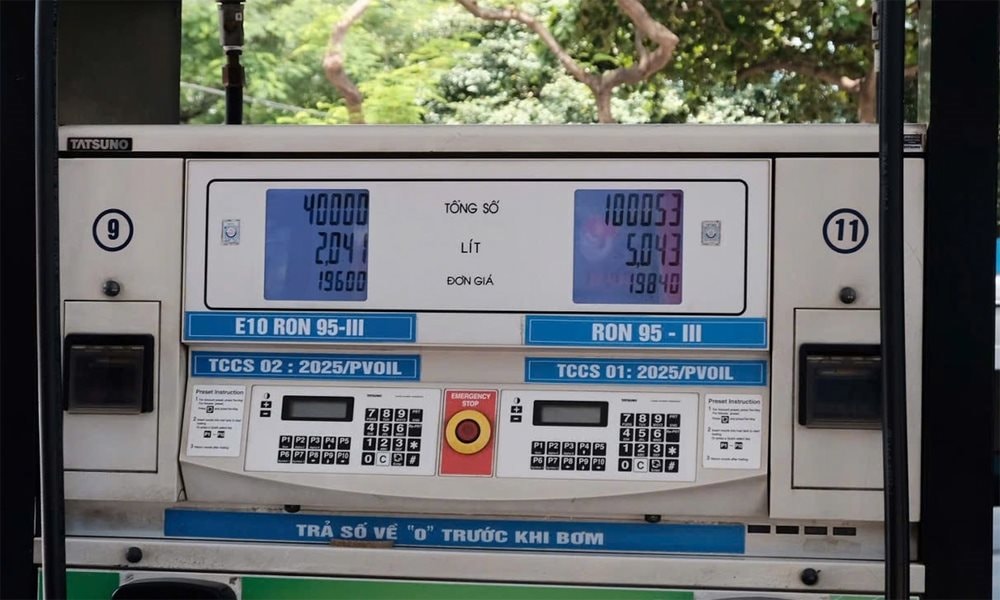 petrolimex-dung-ban-ron-95.jpg