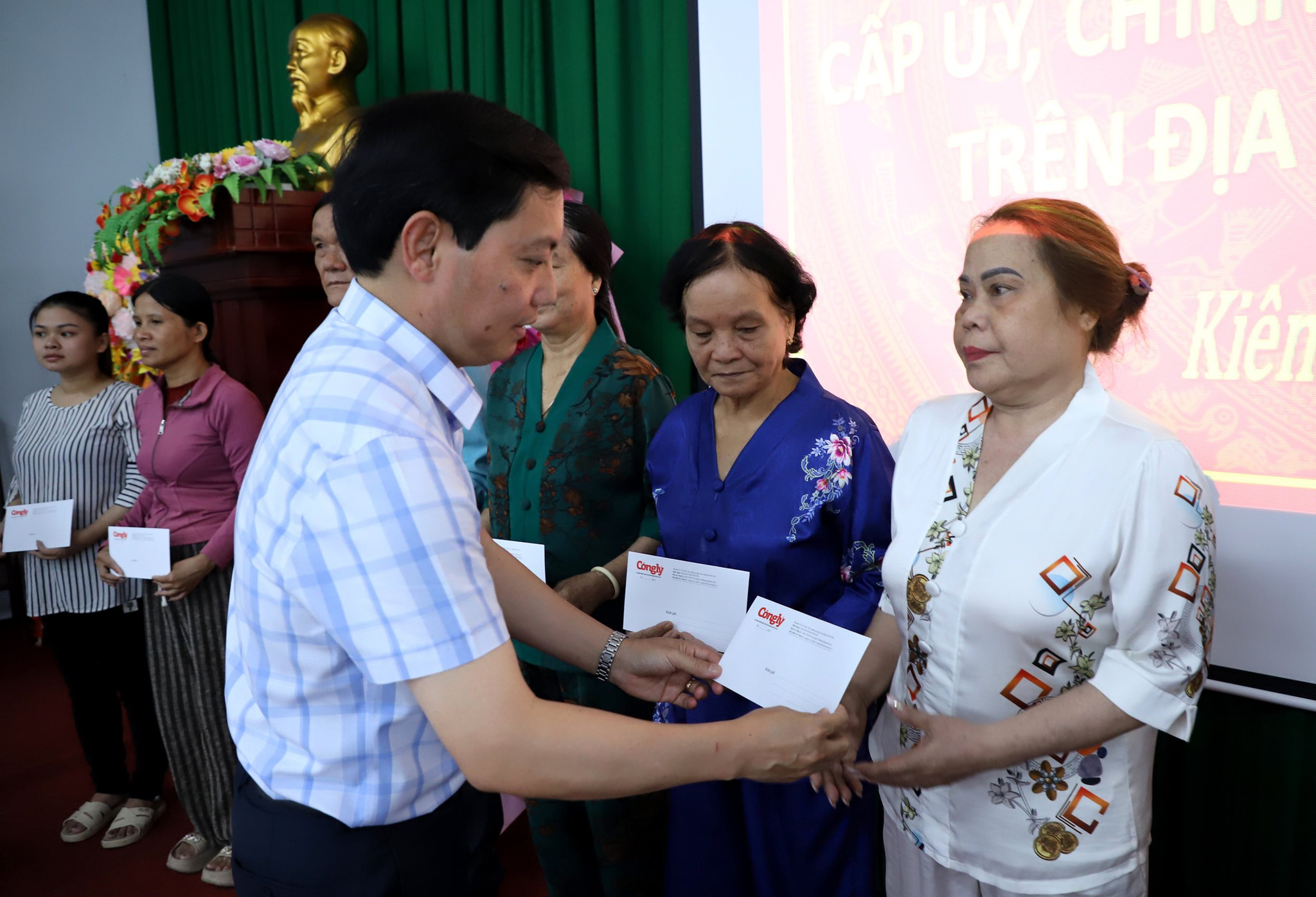 dao-nam-du-11-.jpg
