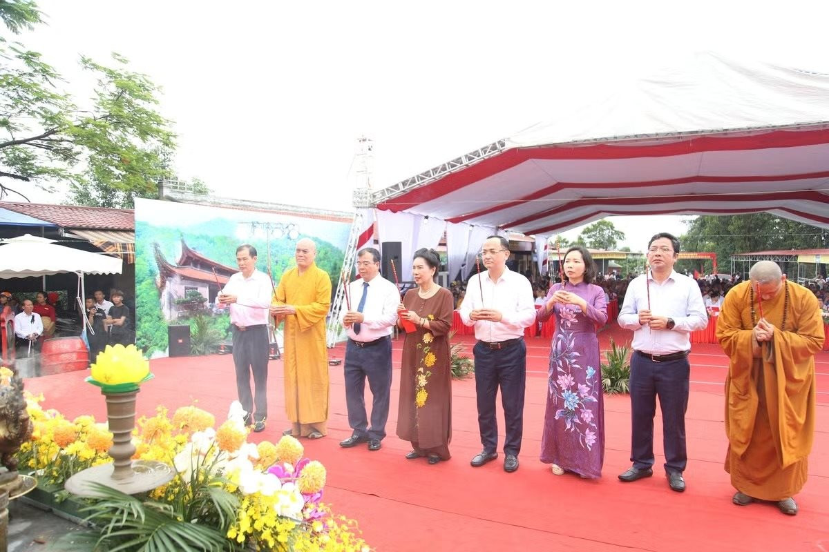 den-cao-ap.jpg