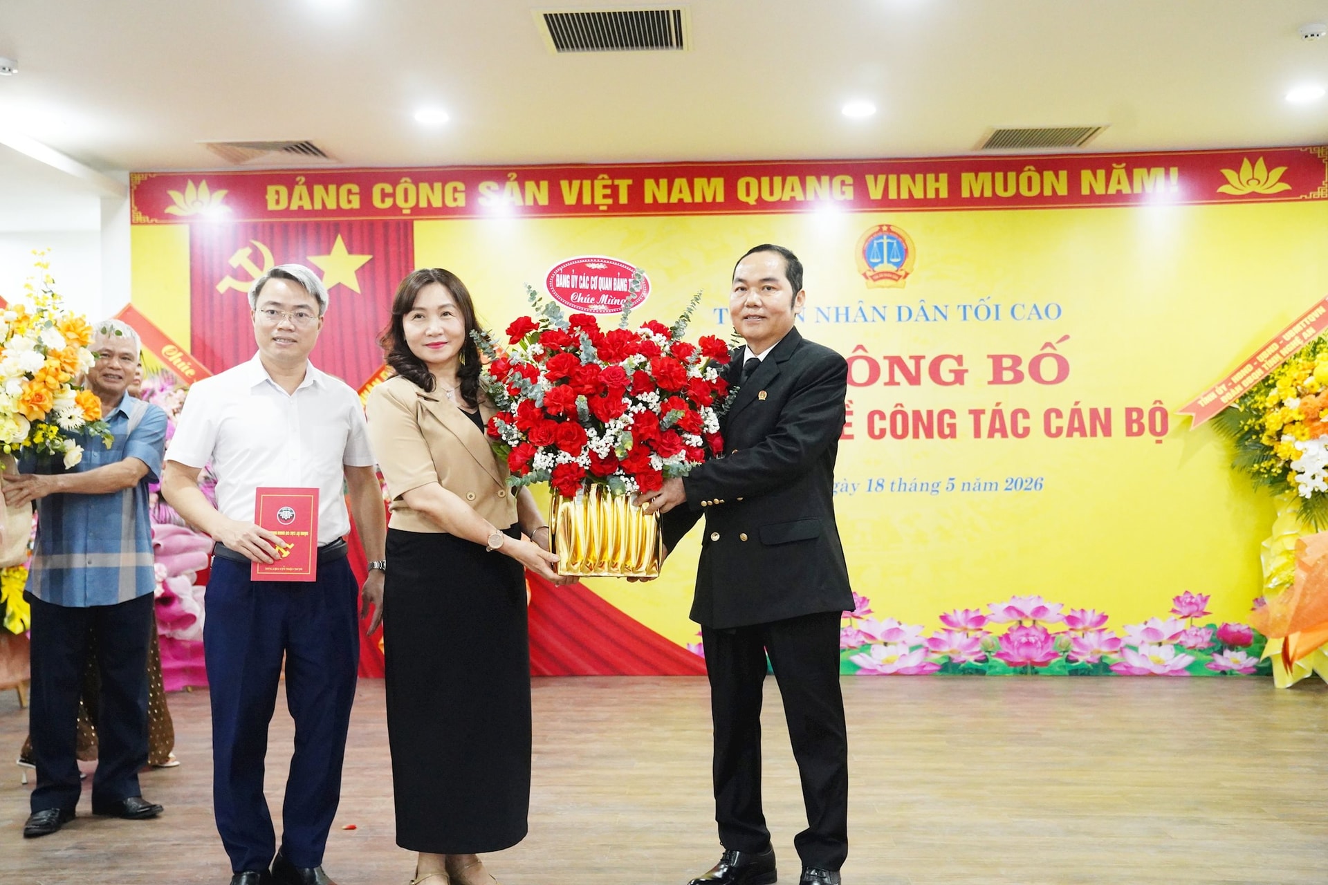 cong_bo_chanh_an_tand_tinh_ha_tinh_15-copy.jpg