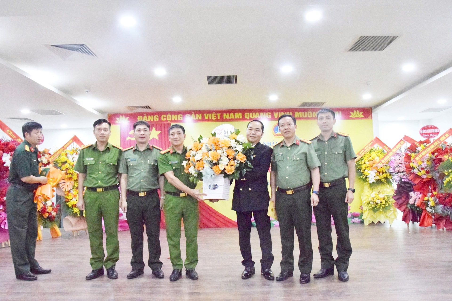 cong_bo_chanh_an_tand_tinh_ha_tinh_23-copy.jpg
