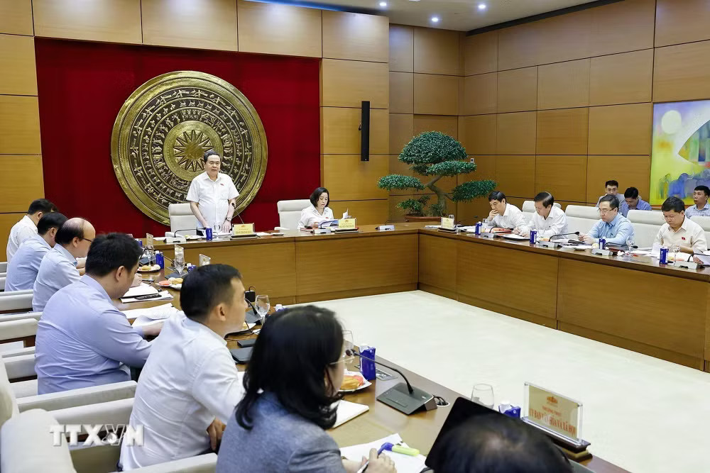 ttxvn-1805-chu-tich-quoc-hoi-uy-ban-van-hoa-xa-hoi-7.jpg
