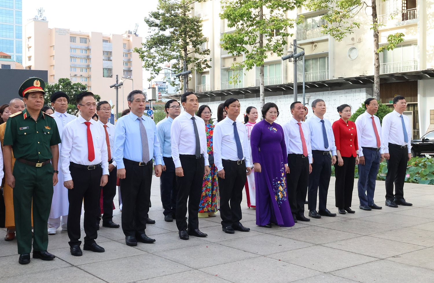 19.5.2026_dang-hoa-tuong-dai-chu-tich-ho-chi-minh-2.jpg