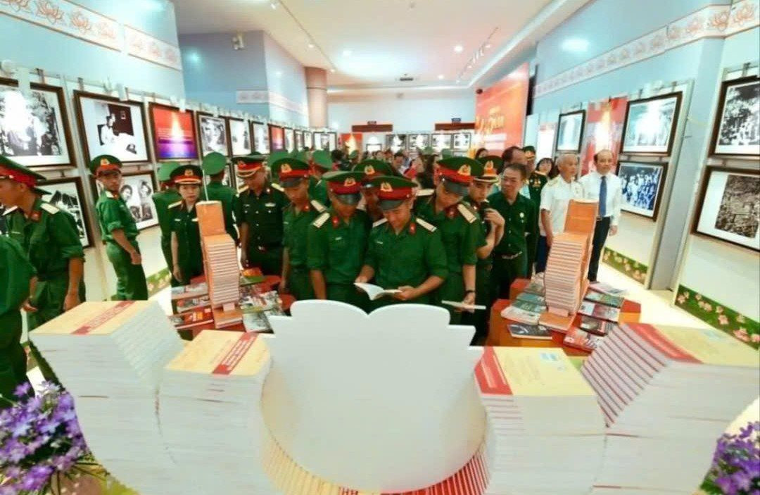 z7842834974982_598649a801f4ad08f231cab5b352bb40.jpg