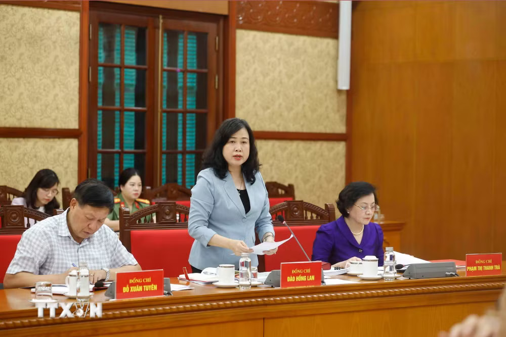 ttxvn-tong-bi-thu-chu-tich-nuoc-chu-tri-buoi-lam-viec-voi-dang-uy-bo-y-te-5.jpg