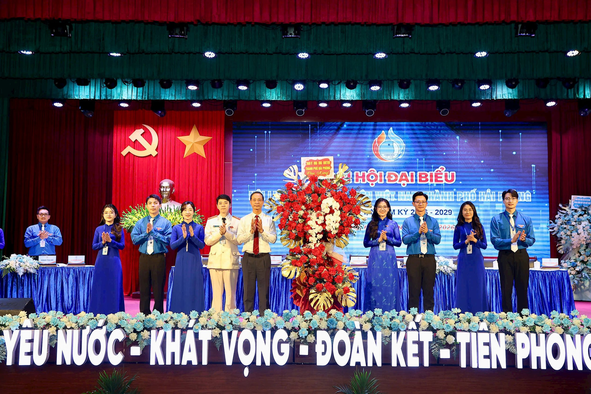 z7845324659864_6ed9224a8b89dd02e469a30ead9e51ac639148789552511412.jpg