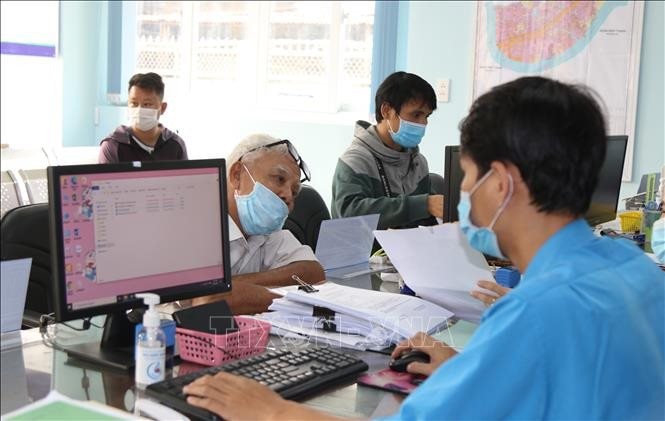 Bộ Nội vụ đề xuất mỗi thôn, tổ dân phố không quá 3 người không chuyên trách