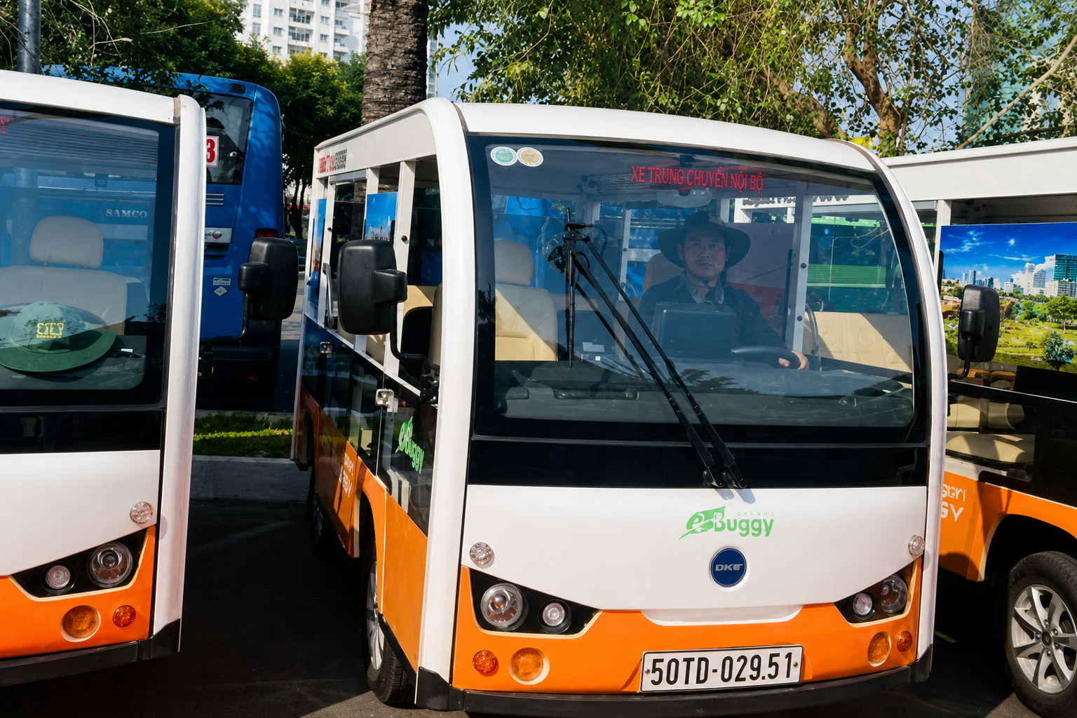 TP HCM đề xuất thí điểm buýt nhỏ kết nối Metro