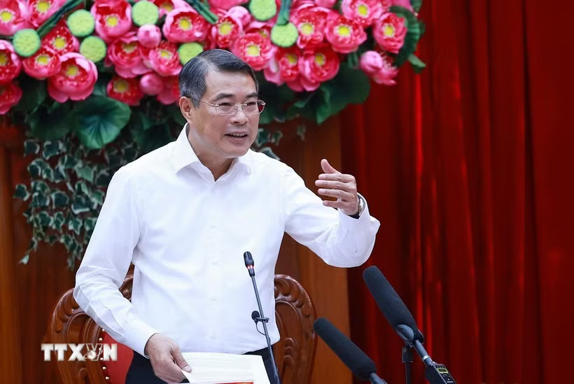Thủ tướng Lê Minh Hưng chủ trì làm việc với Ban Thường vụ Tỉnh uỷ Vĩnh Long. (Ảnh: Dương Giang/TTXVN)