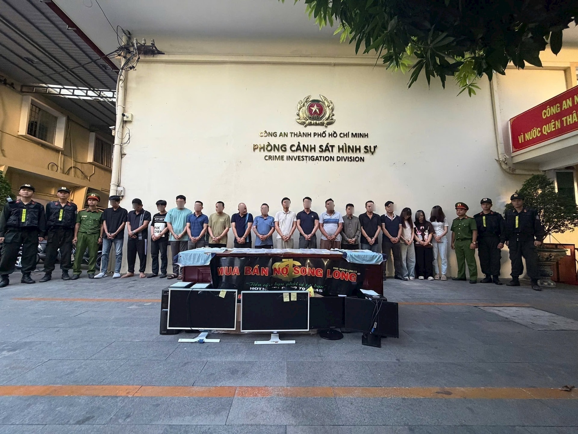 Triệt phá đường dây đòi nợ kiểu 'xã hội đen' núp bóng doanh nghiệp mua bán nợ