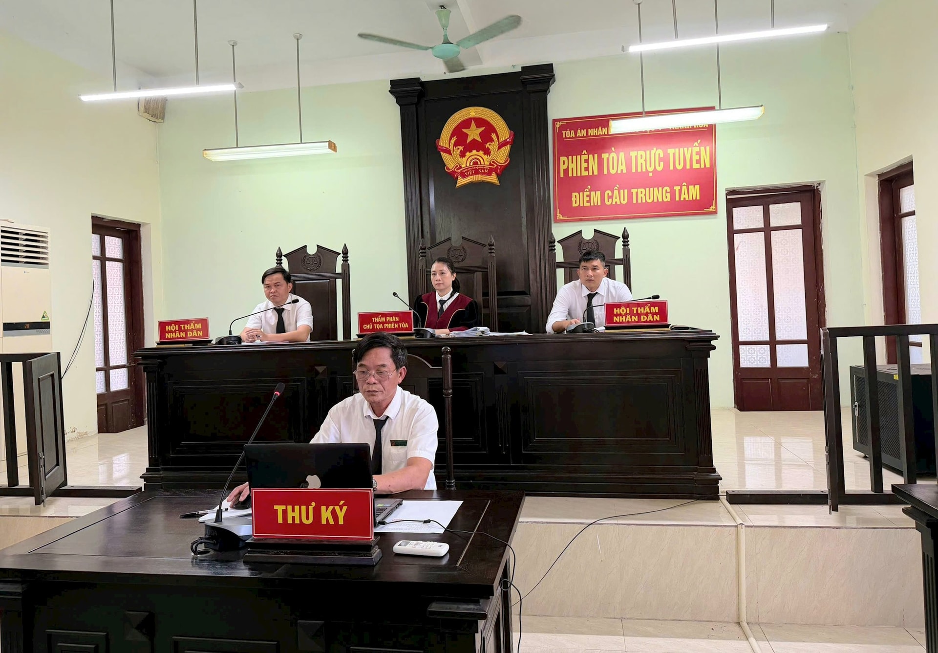 TAND khu vực 4 - Thanh Hóa tổ chức thành công các phiên tòa rút kinh nghiệm trực tuyến