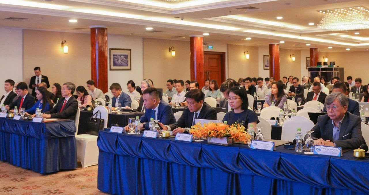 anh-toan-canh.jpg