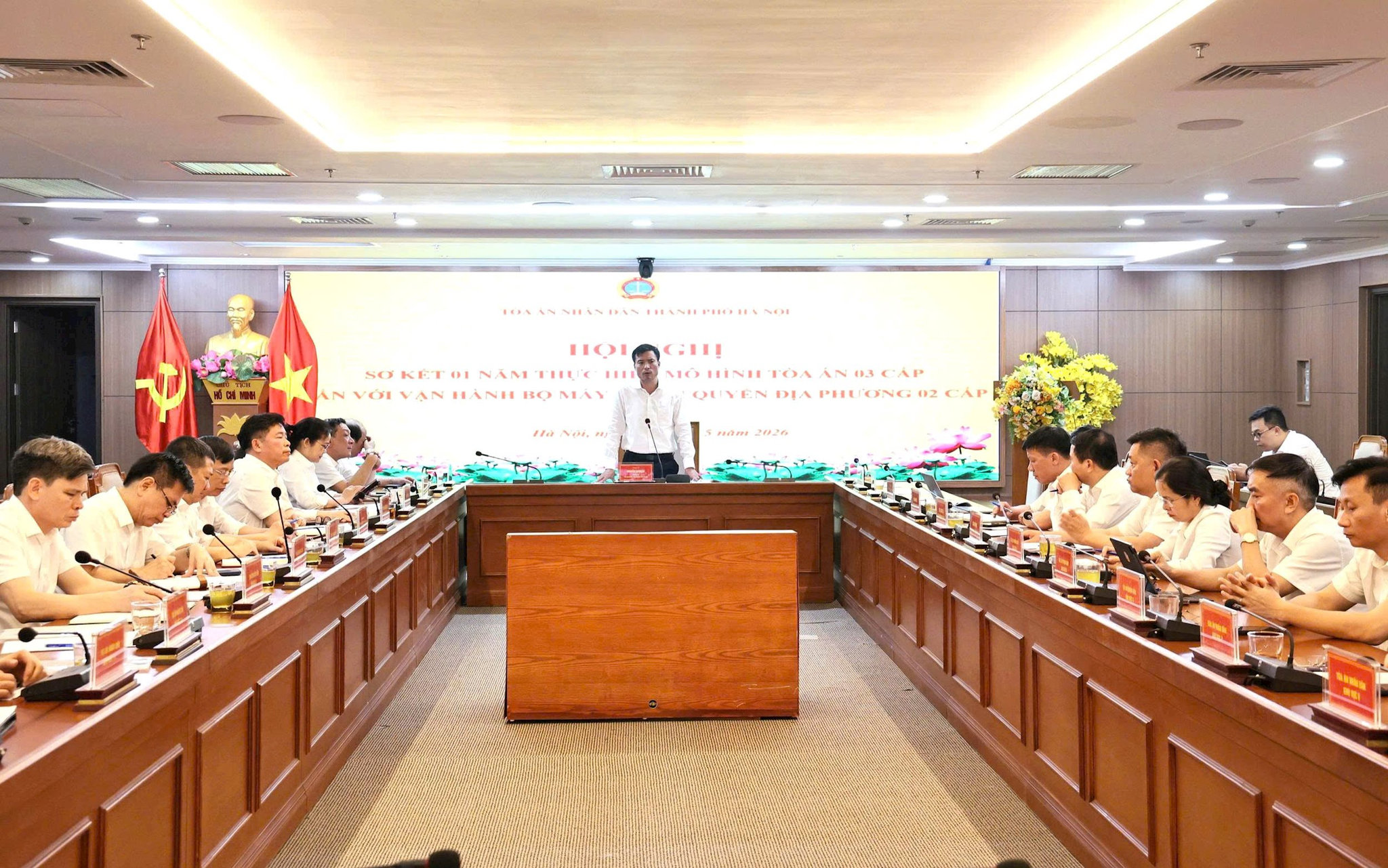 toan-canh.jpg