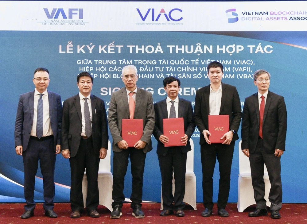 viac-ky-ket-thoa-thuan-hop-tac-cung-vafi-va-vba-1-.jpg
