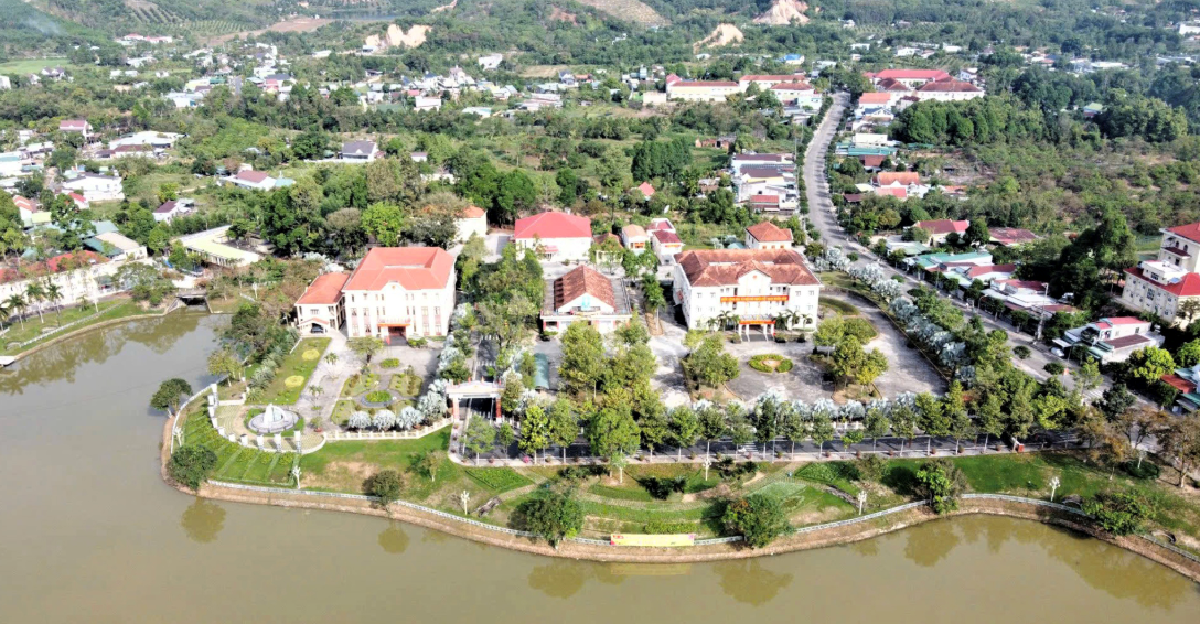 Tạo nguồn lực phát triển từ quỹ nhà, đất dôi dư