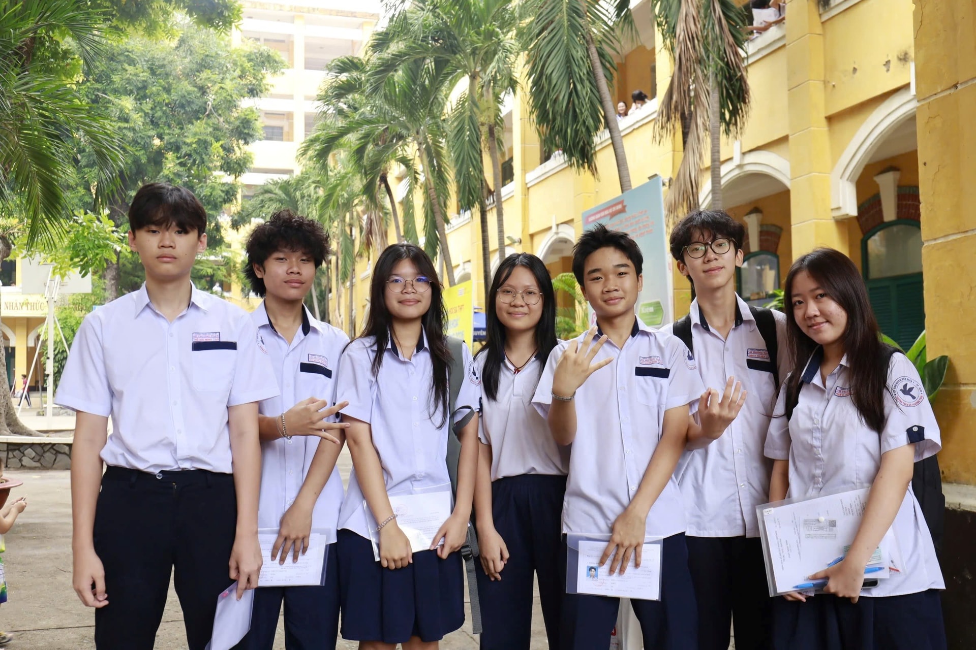 Hơn 151.000 thí sinh TP.HCM làm thủ tục thi lớp 10