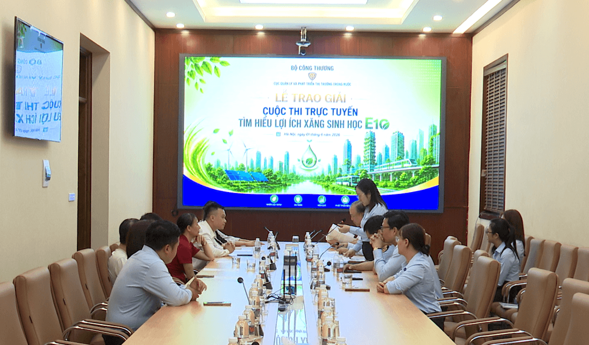 anh-1-le-trao-giai-cho-vong-thi-truc-tuyen.png