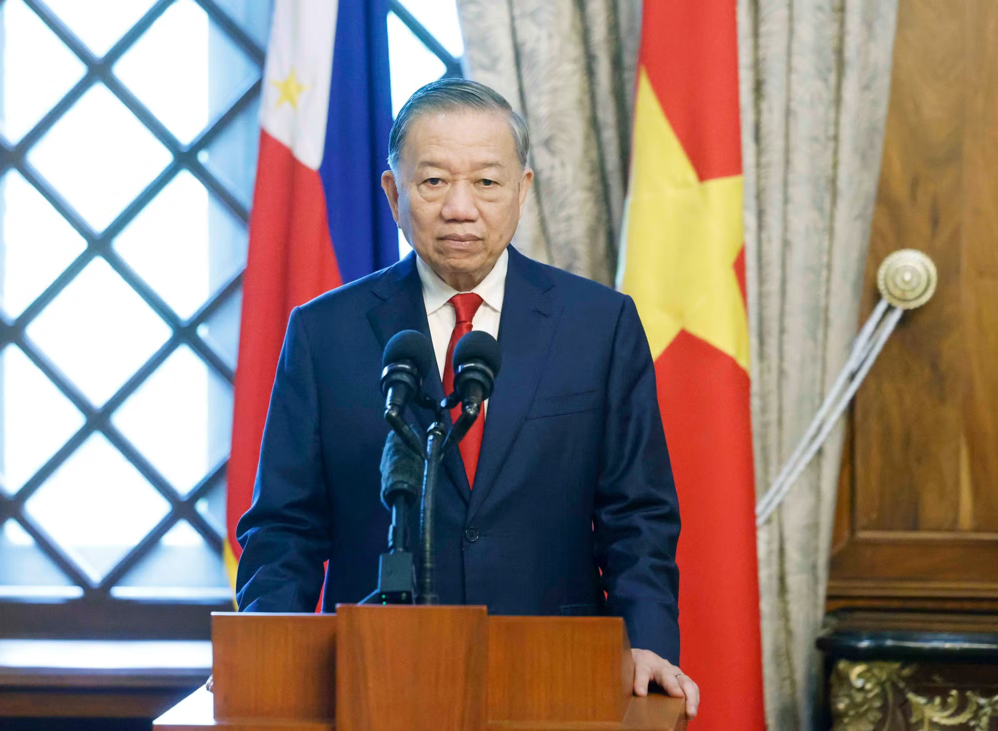 Tổng Bí thư, Chủ tịch nước Tô Lâm phát biểu tại cuộc gặp gỡ báo chí, thông báo kết quả hội đàm. (Ảnh: Thống Nhất/TTXVN) vna-potal-tong-bi-thu-chu-tich-nuoc-to-lam-va-tong-thong-philippines-gap-go-bao-chi-8797777.jpg