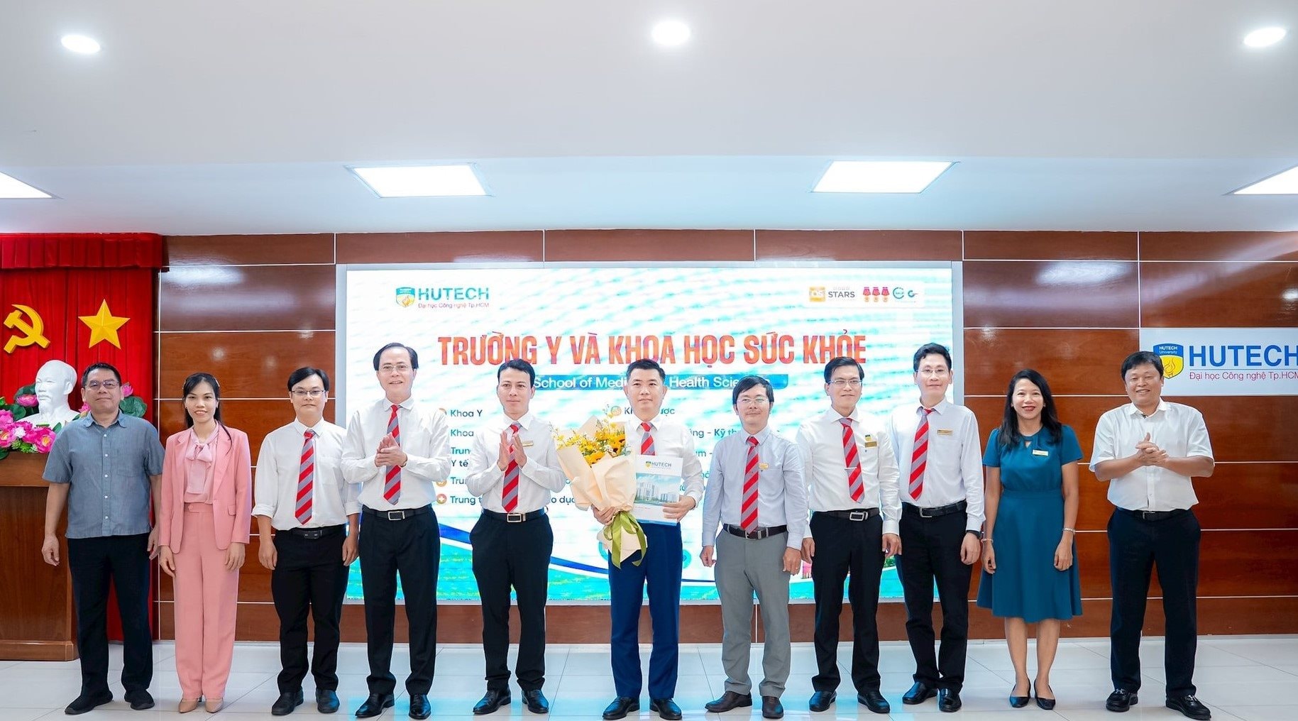 truong-y-hutech.jpg