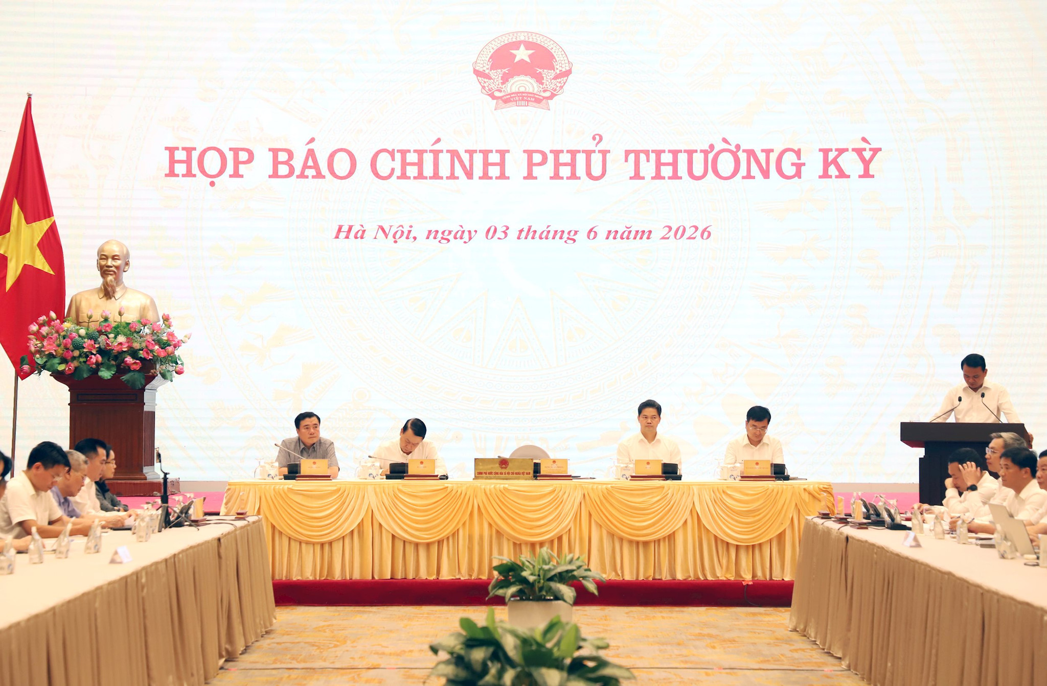 hop-bao-chinh-phu-5-.jpg