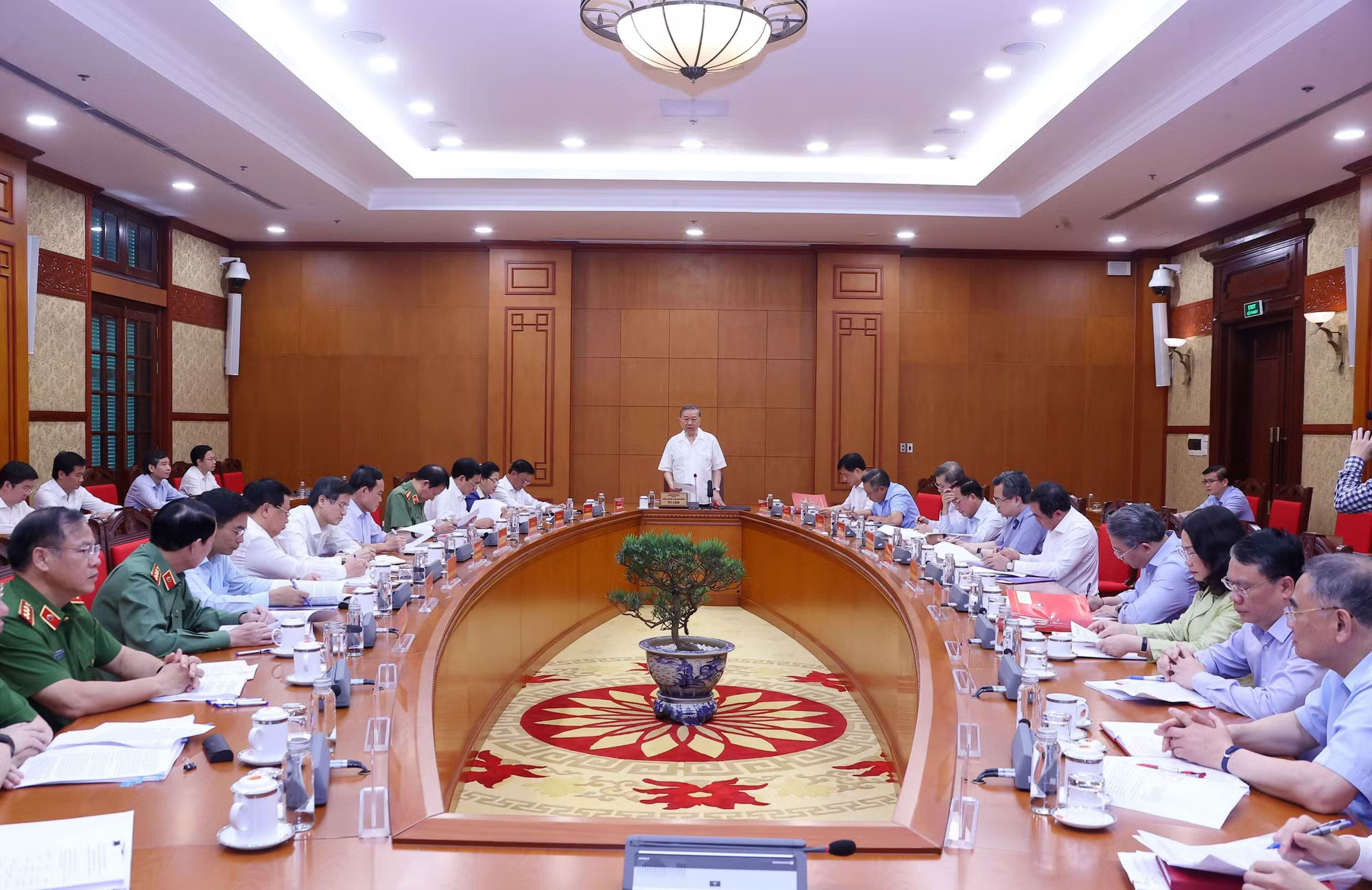 vna-potal-tong-bi-thu-chu-tich-nuoc-to-lam-chu-tri-cuoc-lam-viec-ve-de-an-xay-dung-xa-hoi-trat-tu-ky-cuong-an-toan-lanh-manh-van-minh-hai-hoa-phat-tr-8802145-1.jpg