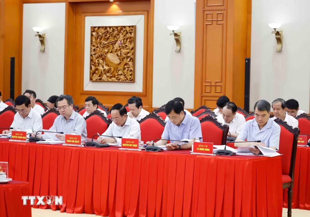 ttxvn-tong-bi-thu-chu-tich-nuoc-chu-tri-cuoc-lam-viec-ve-de-an-doi-moi-mo-hinh-phat-trien-dat-nuoc-8.jpg