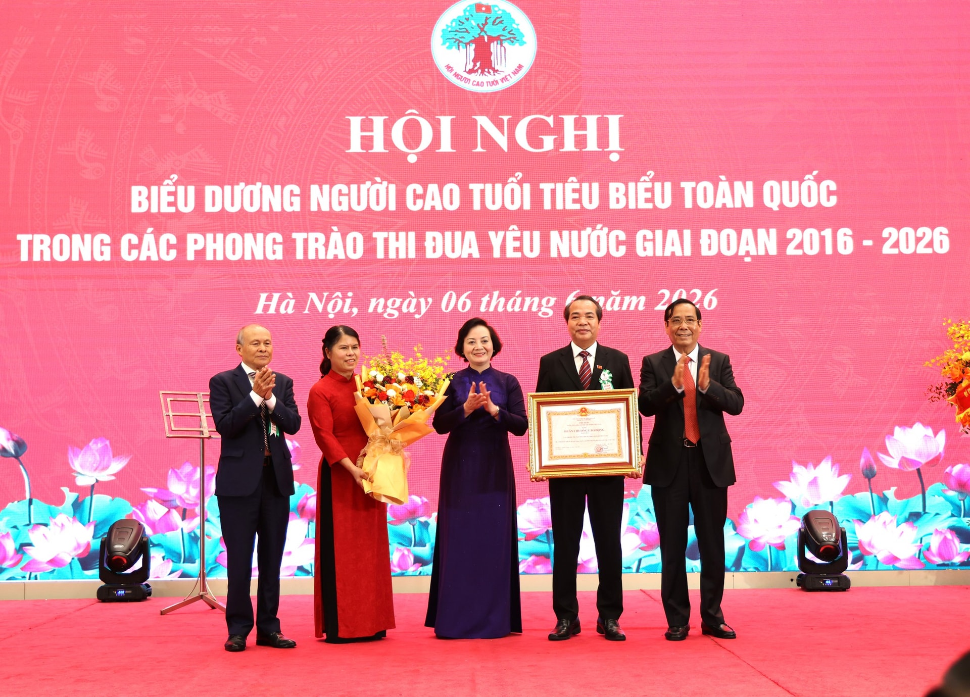 Phát triển hệ sinh thái ‘kinh tế bạc’, khơi dậy nguồn lực người cao tuổi- Ảnh 6.