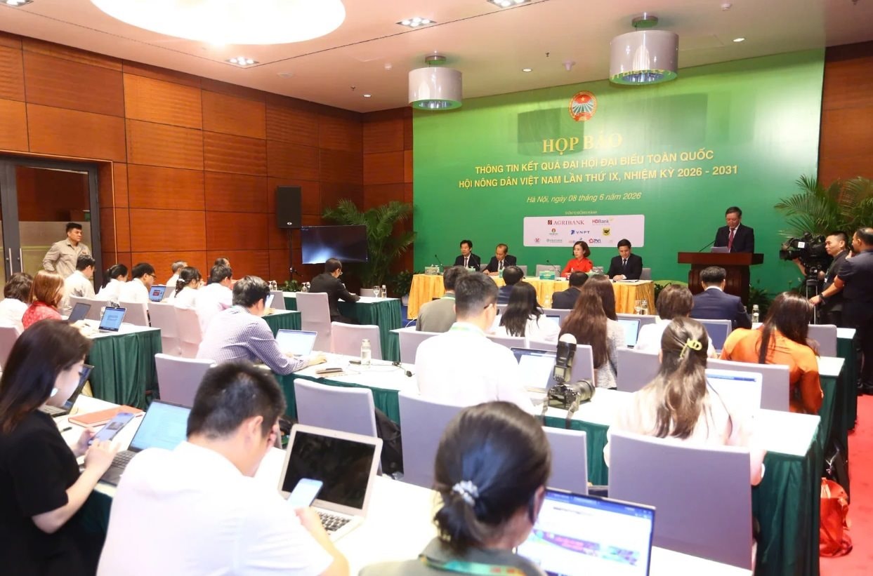 hop-bao-hoi-nong-dan-2.jpg