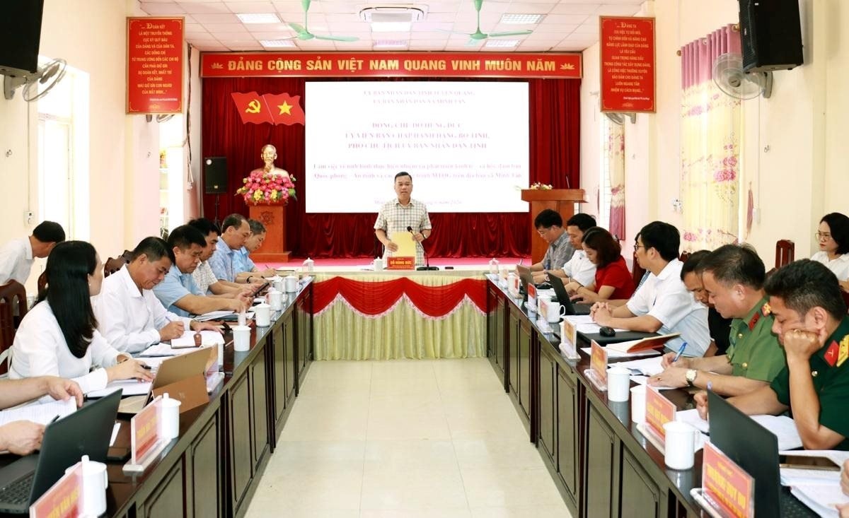 pho-chu-tich-ubnd-tinh-do-hung-duc-lam-viec-2_20260608165621.jpeg