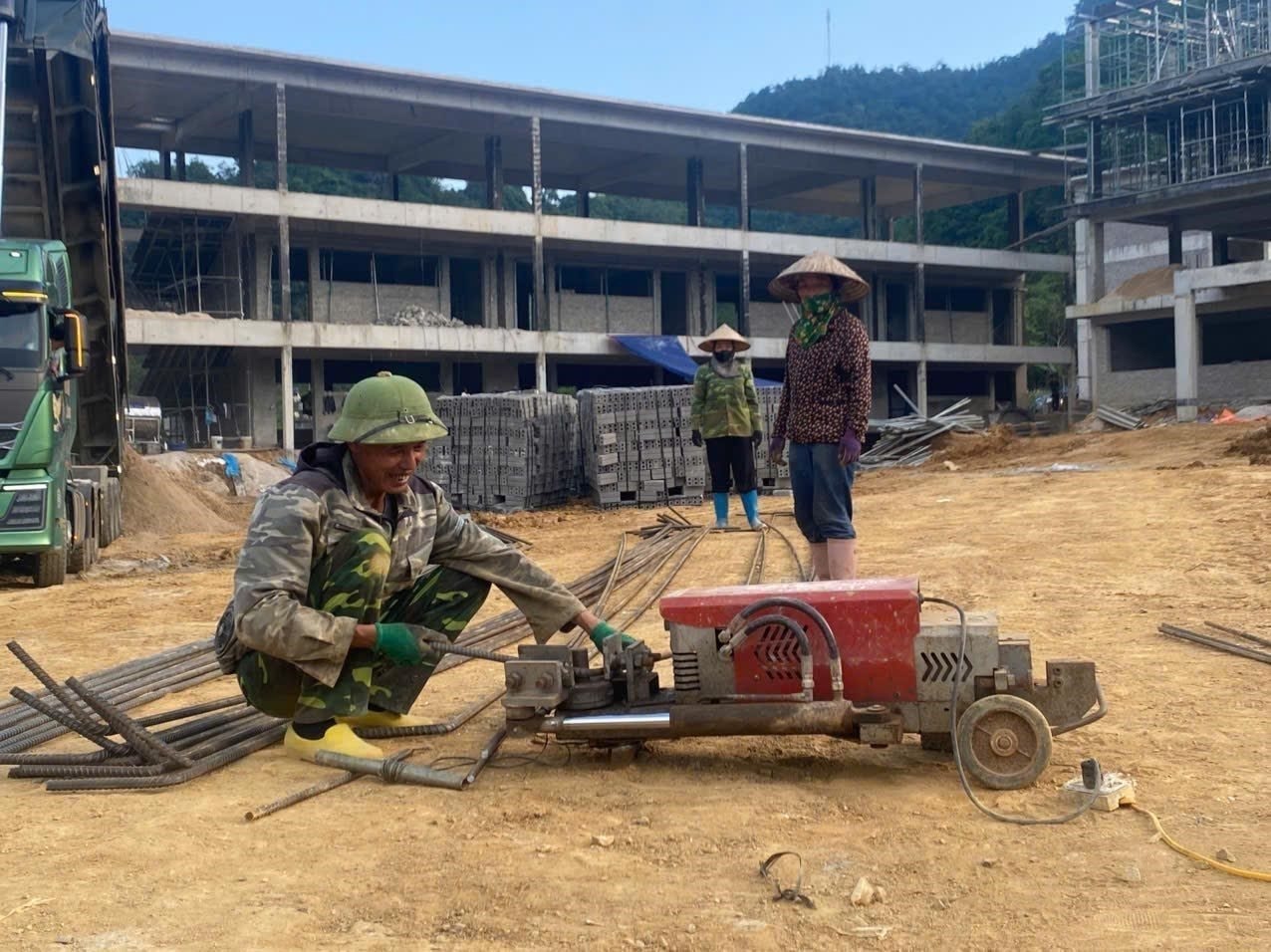 vna-potal-cao-bang-phan-dau-hoan-thanh-cac-truong-noi-tru-lien-cap-truoc-thoi-han-308-88064795-14-7-52.jpg