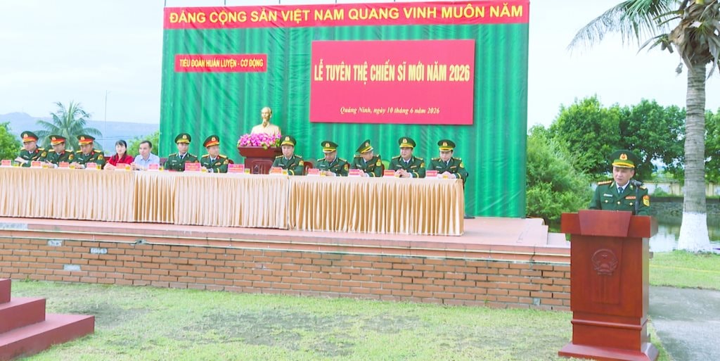 2-dai-ta-nguyen-quang-hoa.jpeg