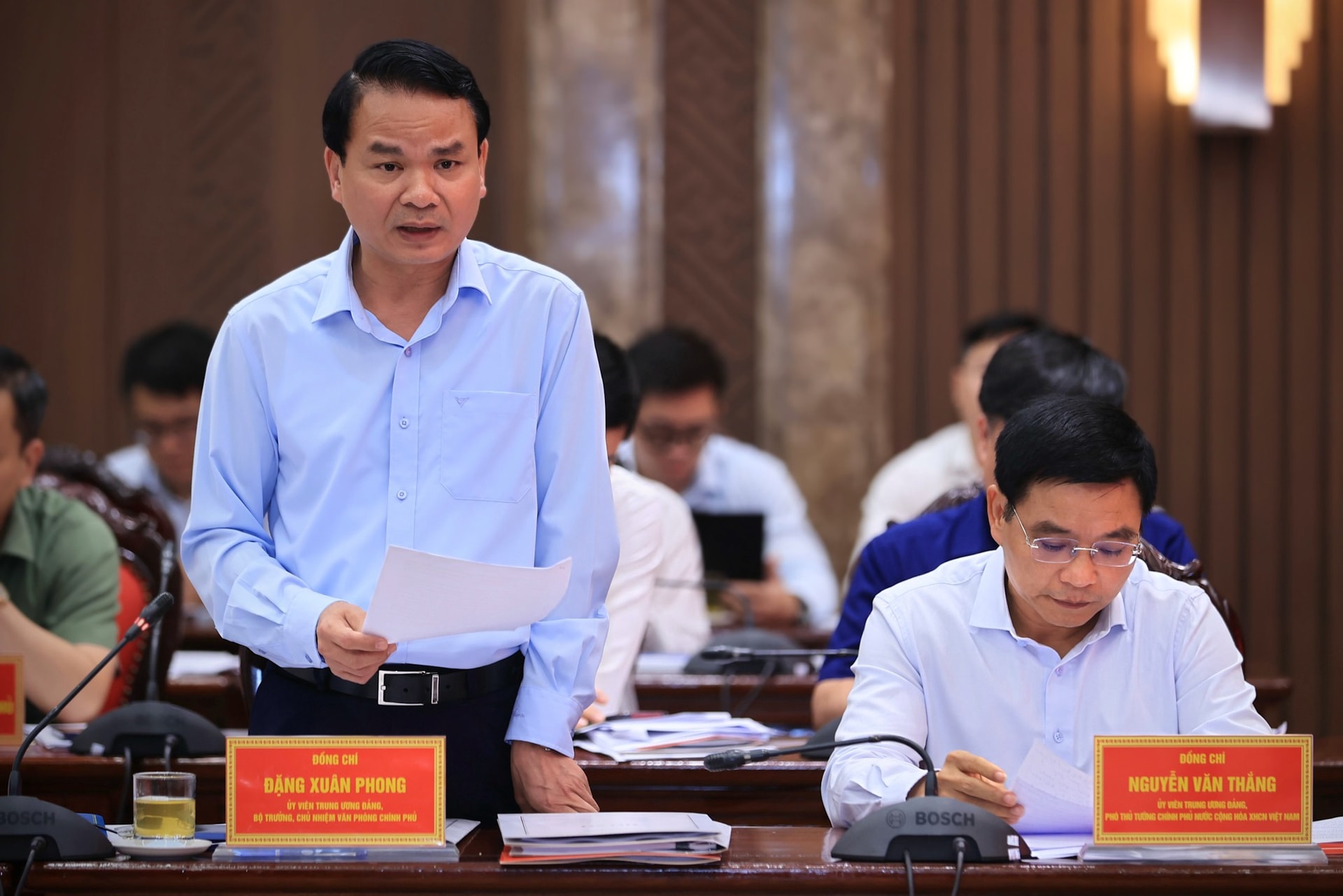 Thủ tướng: Hà Nội sẽ được ưu tiên nguồn lực, cơ chế nhưng phải cam kết tăng chất lượng đầu tư và đóng góp cho cả nước- Ảnh 10. Thủ tướng: Hà Nội sẽ được ưu tiên nguồn lực, cơ chế nhưng phải cam kết tăng chất lượng đầu tư và đóng góp cho cả nước- Ảnh 10.