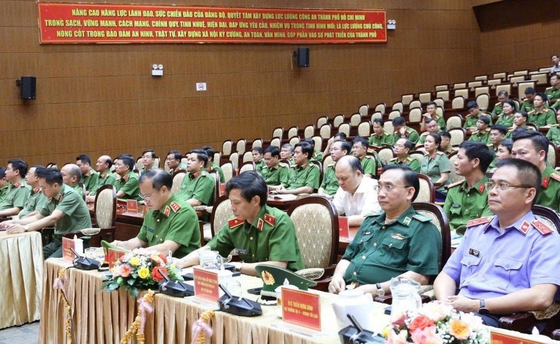 cong-an-tinh-lam-dong-vinh-du-don-nhan-thu-khen-cua-thu-tuong-chinh-phu.jpg