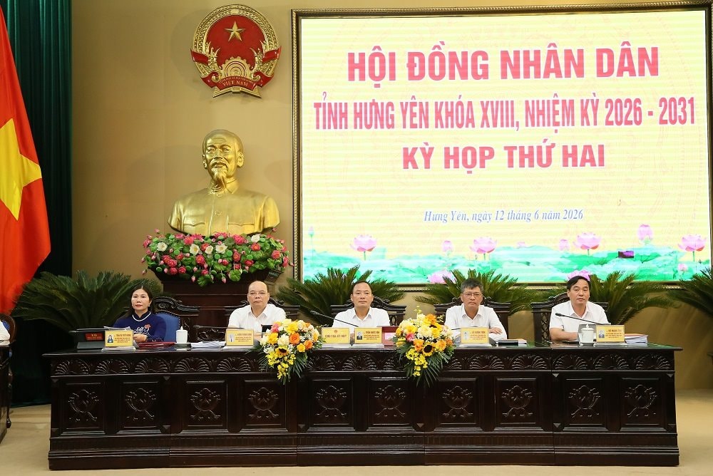 cac-dong-chi-lanh-dao-hdnd-tinh-dieu-hanh-ky-hop_.jpg