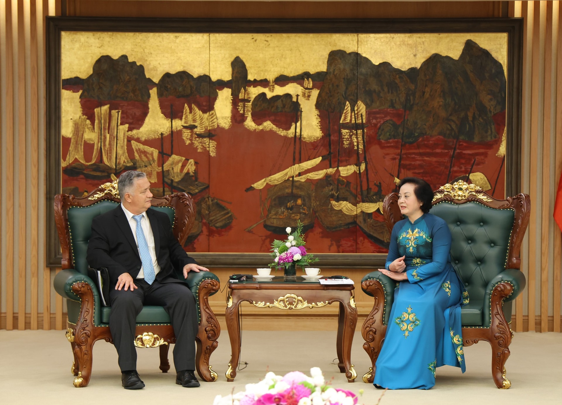 Tăng cường hợp tác Việt Nam-Hoa Kỳ trong giải mã tư liệu, tìm kiếm hài cốt liệt sĩ- Ảnh 1. Tăng cường hợp tác Việt Nam-Hoa Kỳ trong giải mã tư liệu, tìm kiếm hài cốt liệt sĩ- Ảnh 1.