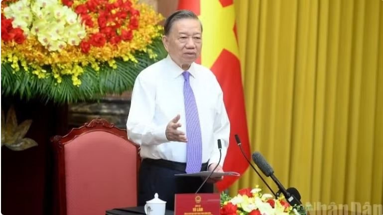 nhan.jpg