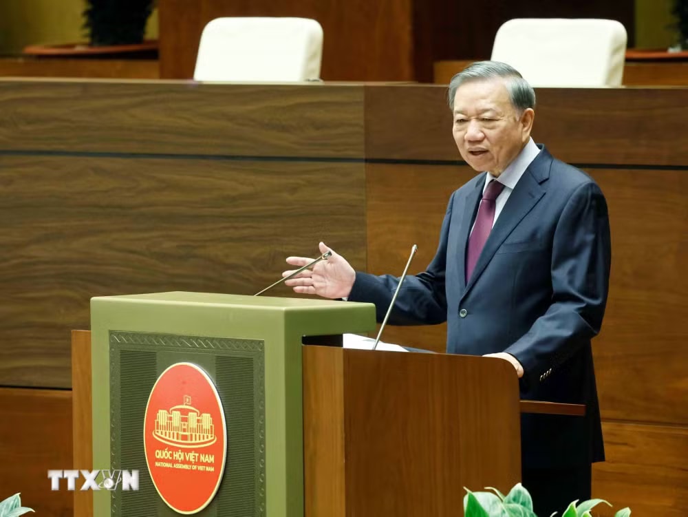 ttxvn-hoi-nghi-quan-triet-nghi-quyet-cua-bo-chinh-tri-ve-duong-loi-doi-ngoai-dai-hoi-xiv-cua-dang-1106-18.jpg