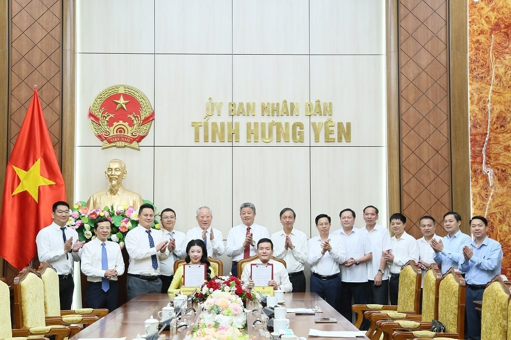cac-dong-chi-lanh-dao-tinh-va-cac-dai-bieu-chung-kien-le-ky-ket-ghi-nho-hop-tac-giua-so-xay-dung-va-tap-doan-xay-dung-thai-binh-duong-1-1-.jpg