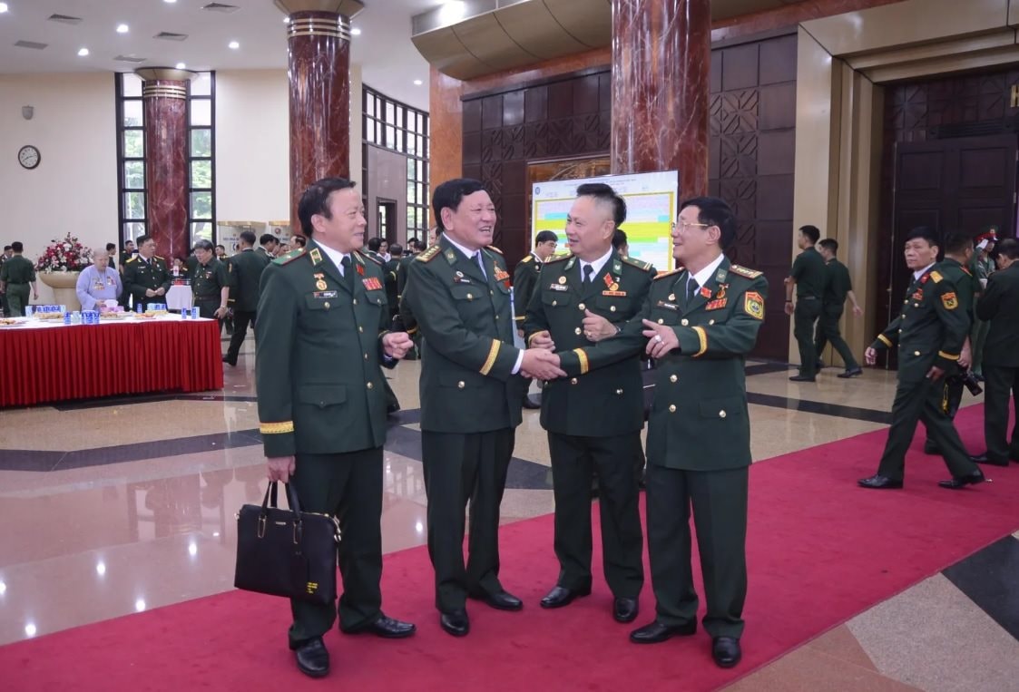 cuu-chien-binh(1).jpg