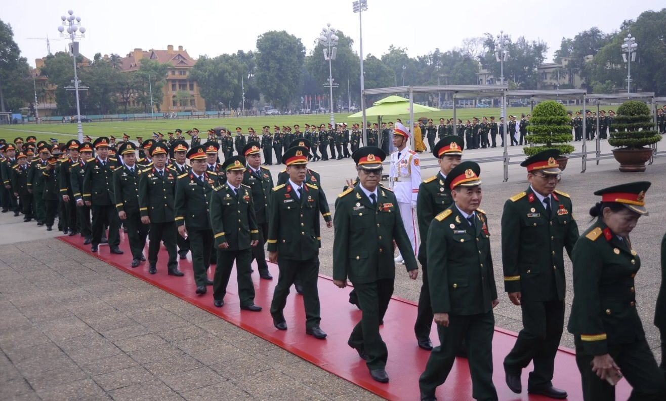 cuu-chien-binh-4.jpg