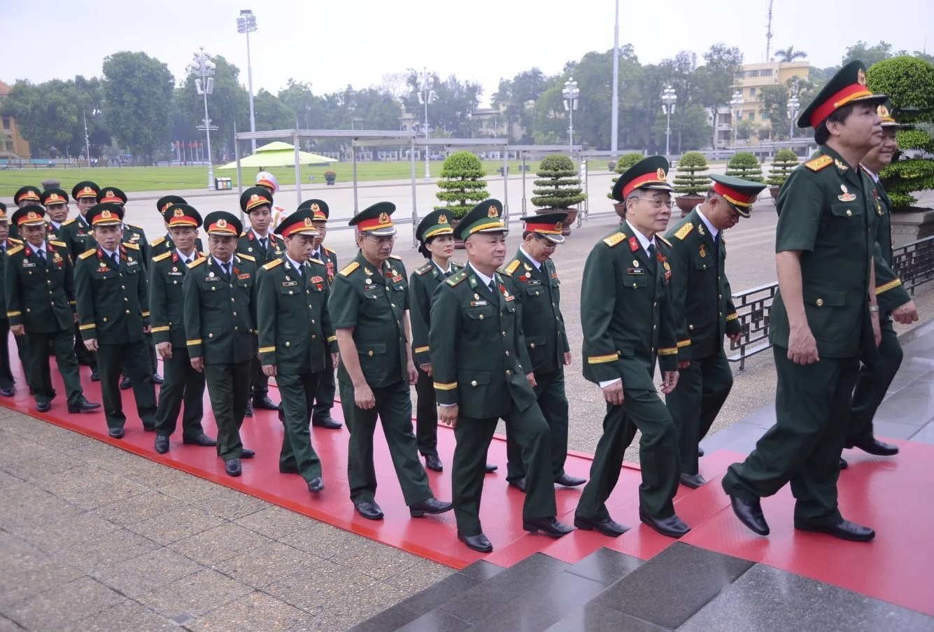 cuu-chien-binh-5.jpg