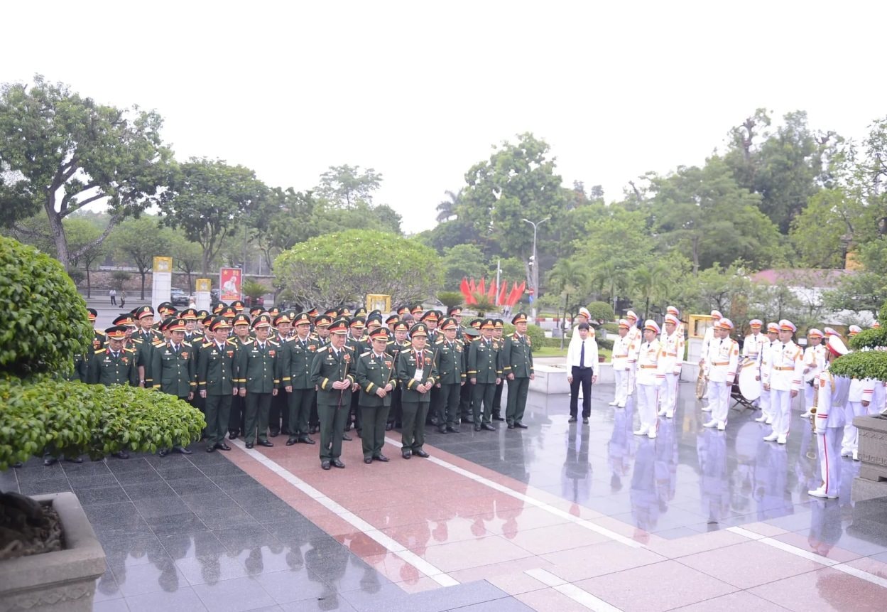 cuu-chien-binh-6.jpg